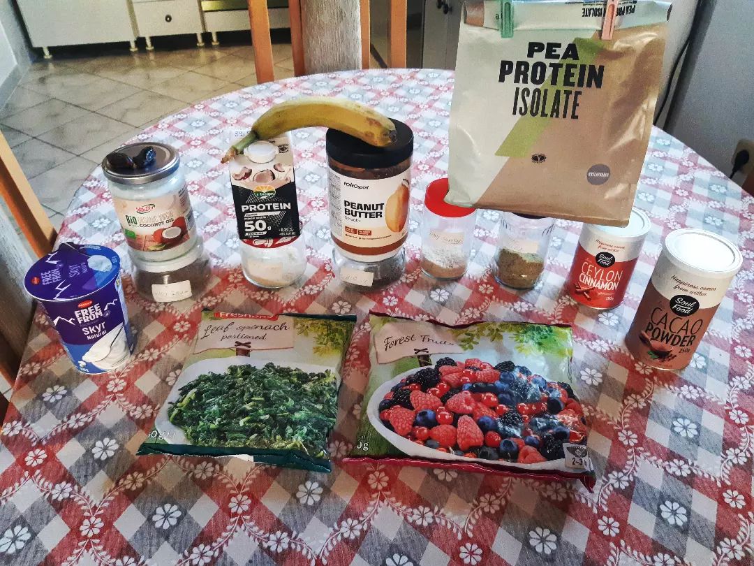 Massive After-Workout Shake Recipe: 900 Calories and 70g of Protein!