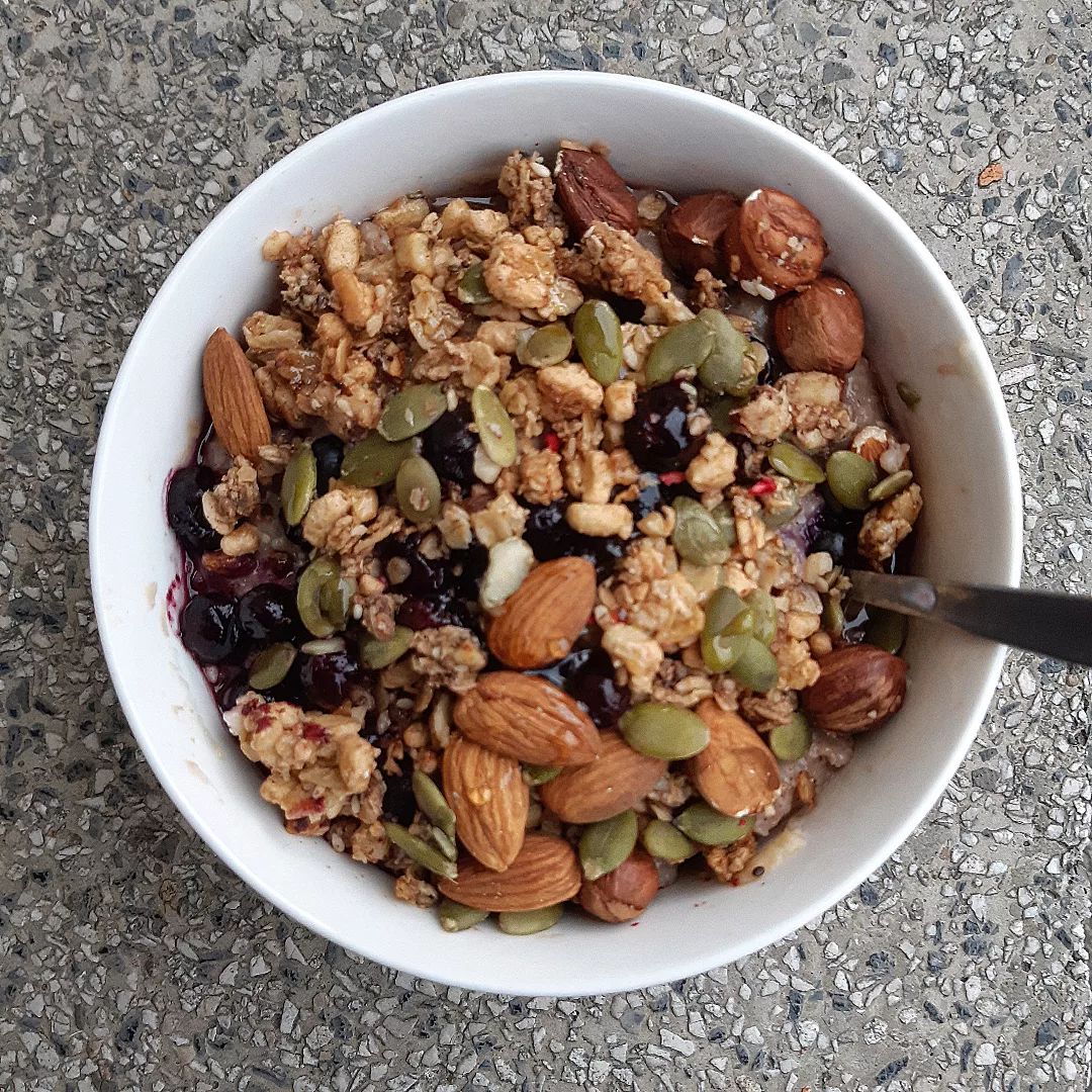 Upgraded Oatmeal for a Nutritionally Rich and Satisfying Breakfast